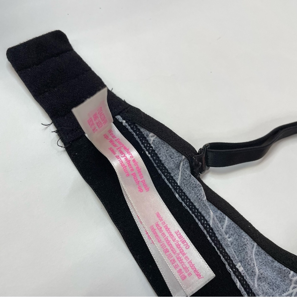 PINK Victorias Secret 32B Wireless Pushup Bra Black White Spell Out Padded - Picture 4 of 10